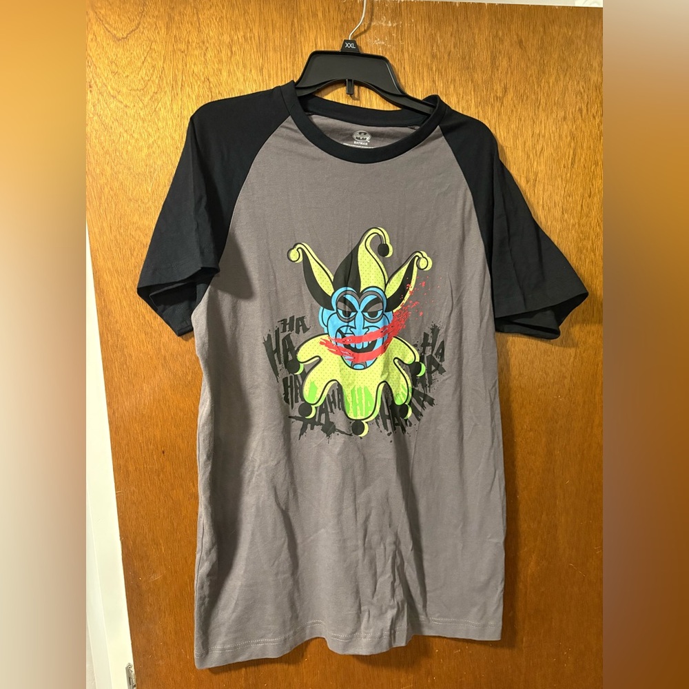 Loot Crate Exclusive Batman Joker HA HA Graphic T-Shirt XL DC Comics Raglan